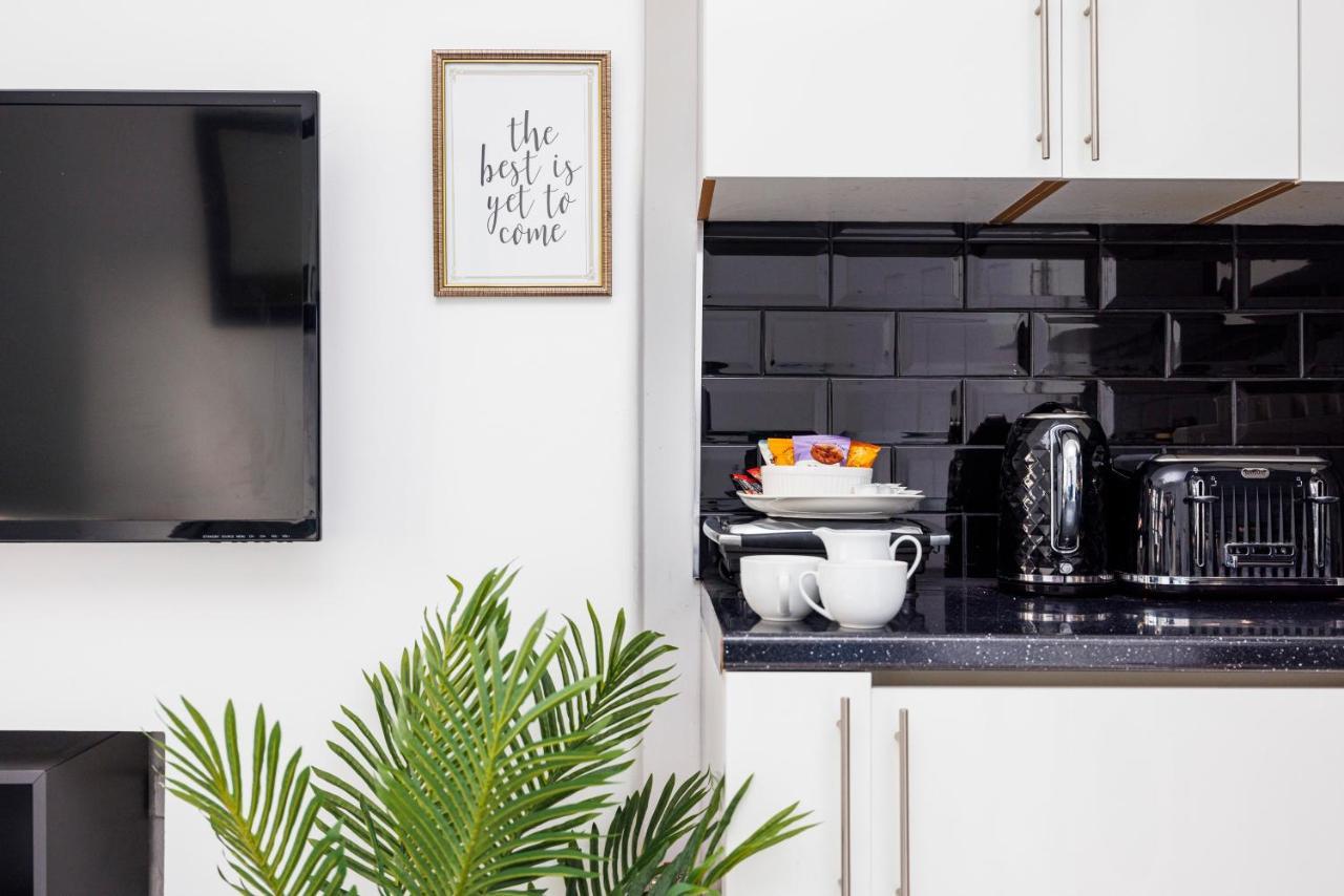 2 Bed Apartment Londra Dış mekan fotoğraf