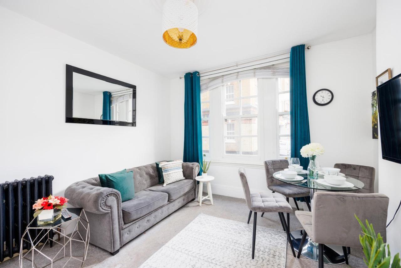 2 Bed Apartment Londra Dış mekan fotoğraf