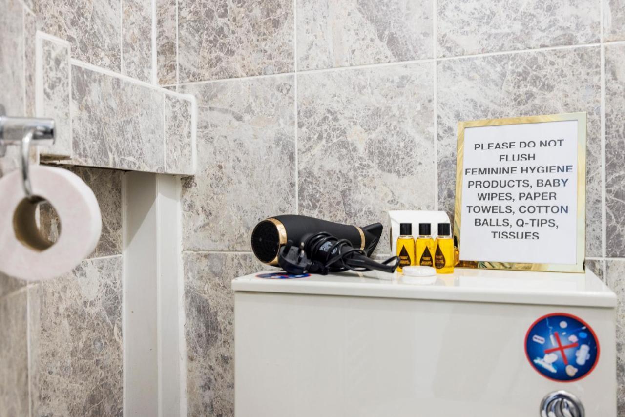 2 Bed Apartment Londra Dış mekan fotoğraf